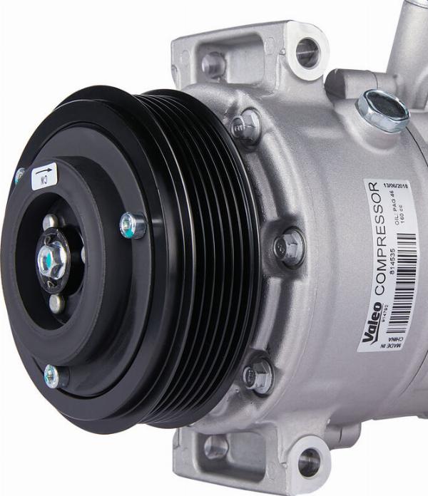 VALEO 814535 - Компресор, кондиціонер autozip.com.ua