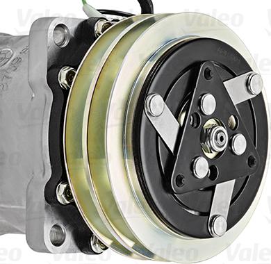 VALEO 813037 - Компресор, кондиціонер autozip.com.ua