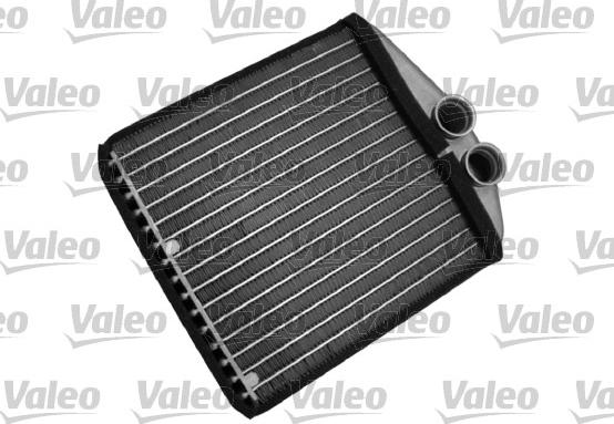 Valeo 812225 - Радіатор, охолодження двигуна autozip.com.ua
