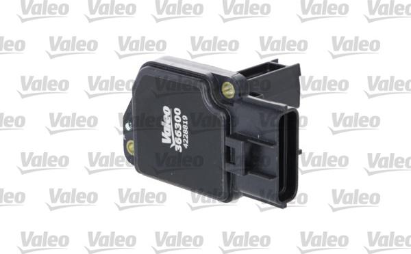 VALEO 366300 - Датчик потоку, маси повітря autozip.com.ua