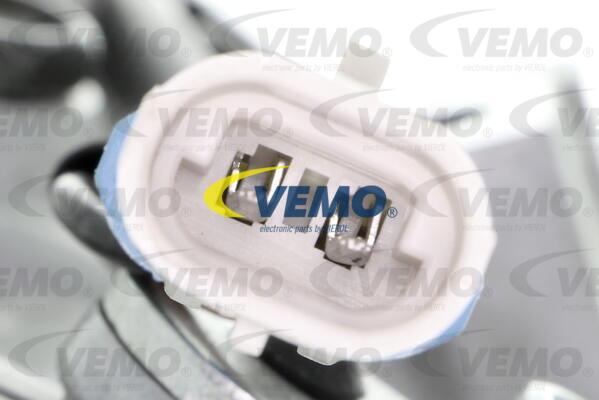 Vemo V40-15-2026 - Компресор, кондиціонер autozip.com.ua