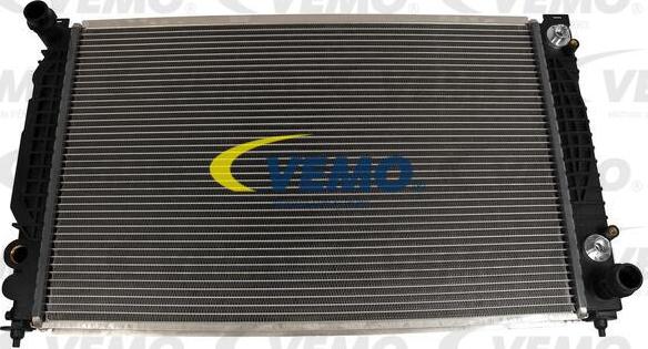 Vemo V15-60-5047 - Радіатор, охолодження двигуна autozip.com.ua