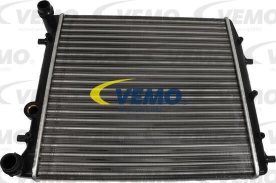 Vemo V15-60-5059 - Радіатор, охолодження двигуна autozip.com.ua