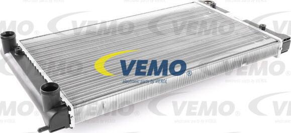 Vemo V15-60-5015 - Радіатор, охолодження двигуна autozip.com.ua