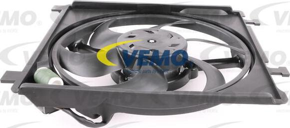 Vemo V15-01-1912 - Вентилятор, охолодження двигуна autozip.com.ua