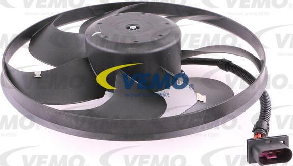 Vemo V15-01-1847 - Електродвигун, вентилятор радіатора autozip.com.ua