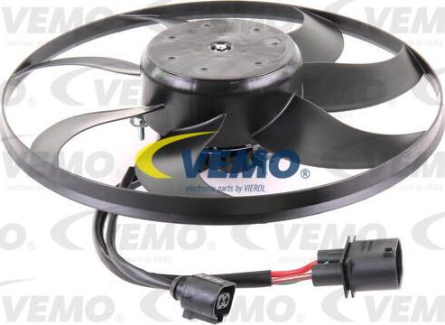 Vemo V15-01-1880 - Вентилятор, охолодження двигуна autozip.com.ua