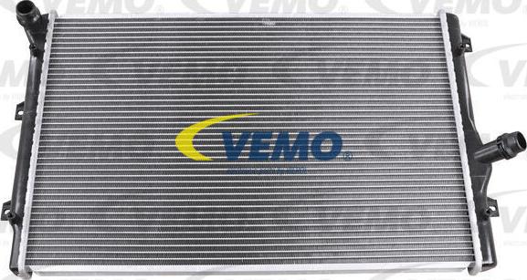 Vemo V10-60-0033 - Радіатор, охолодження двигуна autozip.com.ua