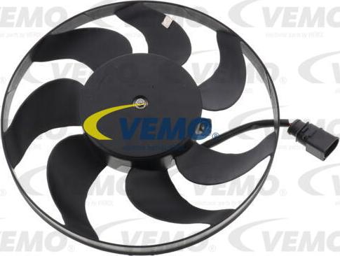 Vemo V10-01-0002 - Вентилятор, охолодження двигуна autozip.com.ua