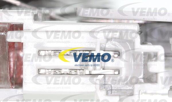 Vemo V10-84-0152 - Додатковий ліхтар сигнал гальмування autozip.com.ua