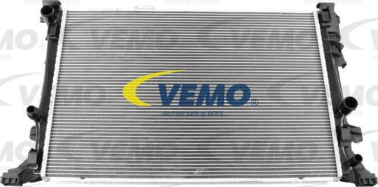 Vemo V30-60-0017 - Радіатор, охолодження двигуна autozip.com.ua