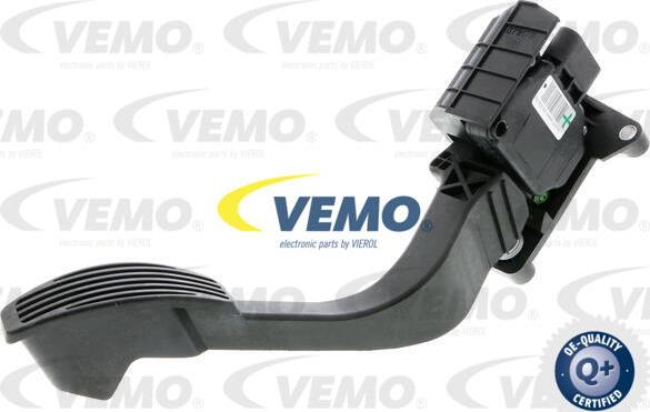 Vemo V24-82-0001 - Датчик, положення педалі акселератора autozip.com.ua