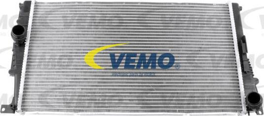 Vemo V20-60-0068 - Радіатор, охолодження двигуна autozip.com.ua