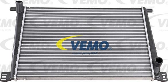 Vemo V20-60-0038 - Радіатор, охолодження двигуна autozip.com.ua