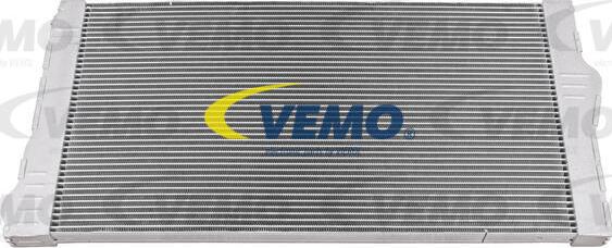 Vemo V20-60-1557 - Радіатор, охолодження двигуна autozip.com.ua