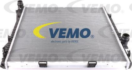 Vemo V20-60-1519 - Радіатор, охолодження двигуна autozip.com.ua